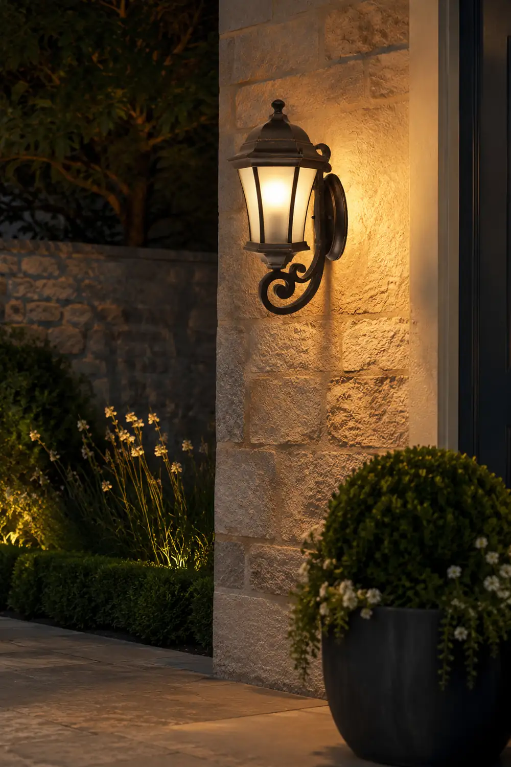 Alessio Vintage Lantern Metal/Glass Outdoor Wall Lamp, Black - Lumpaz