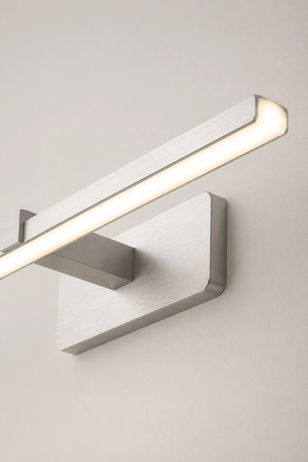 Leigh Nordic Linear Acrylic Mirror Front Wall Lamp, Silver - Lumpaz