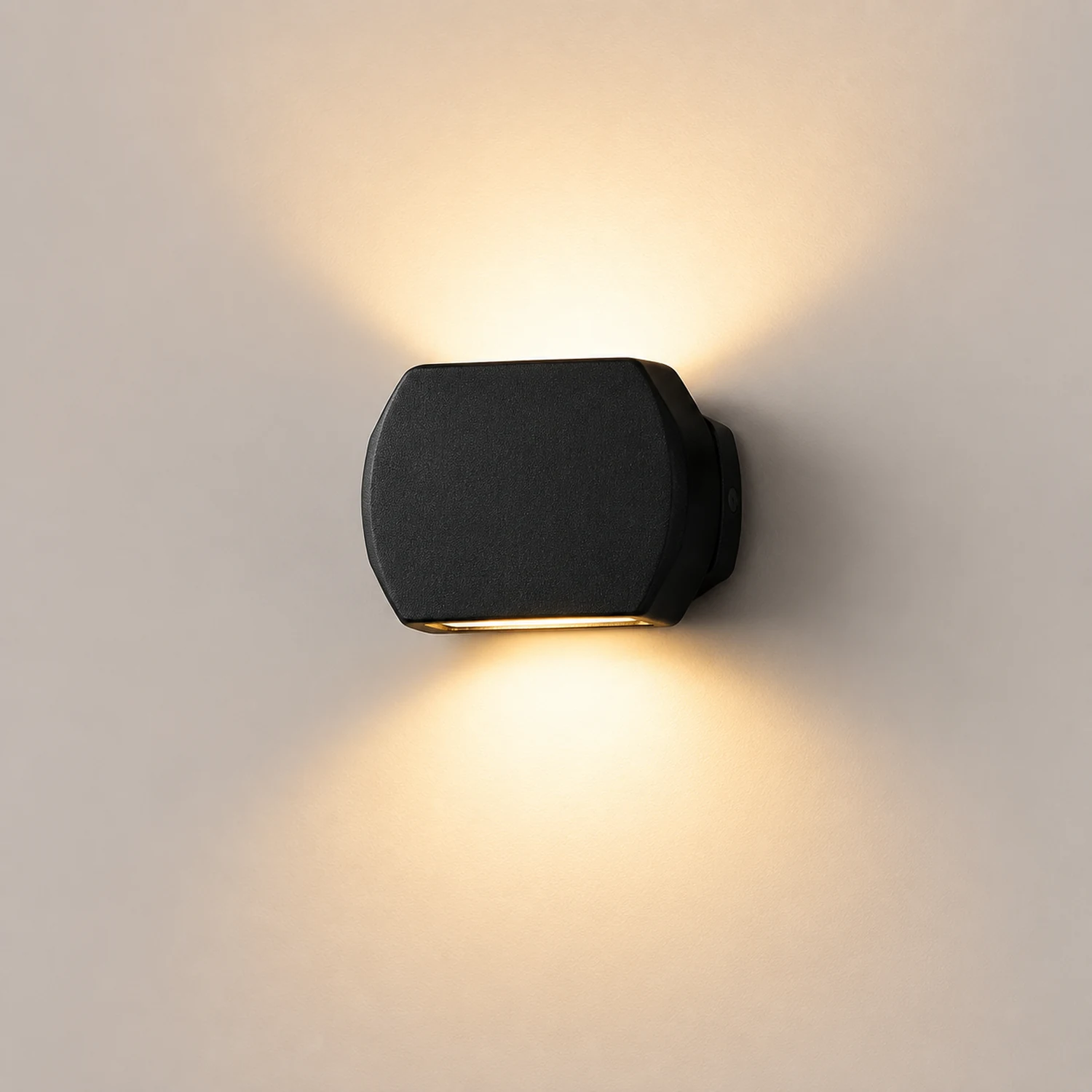 Orr Minimalist Geometric Metal Outdoor Wall Lamp, Black/Gray - Lumpaz