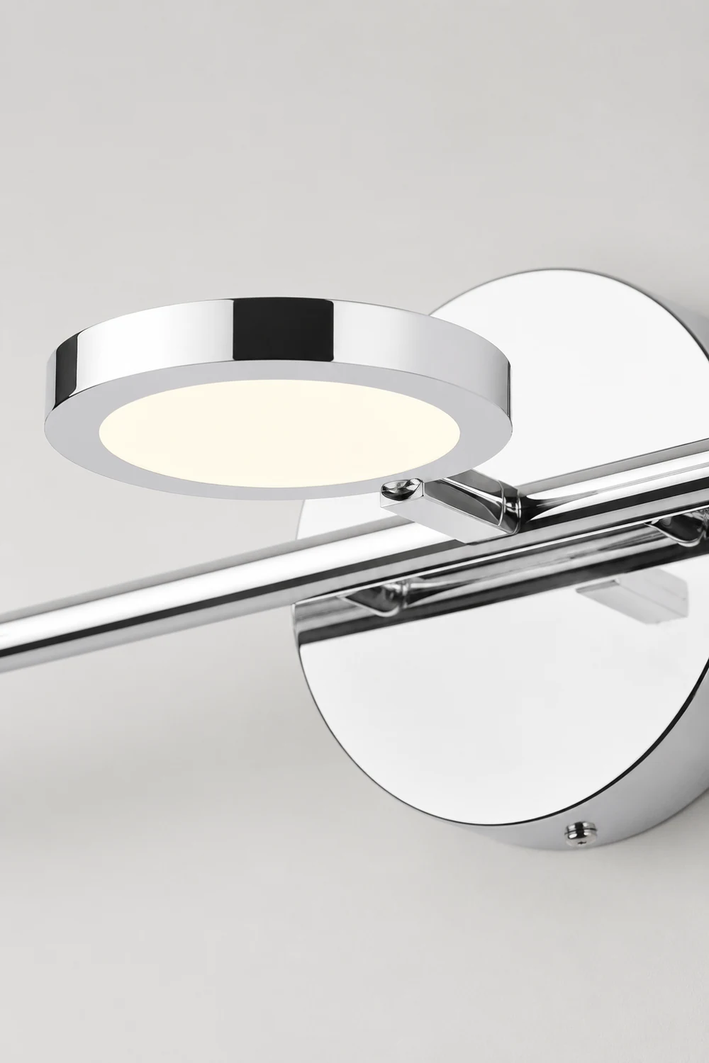 Leigh Modern Arc Wall Lamp, Silver, Metal/Acrylic, Front Mirror Vanity - Lumpaz