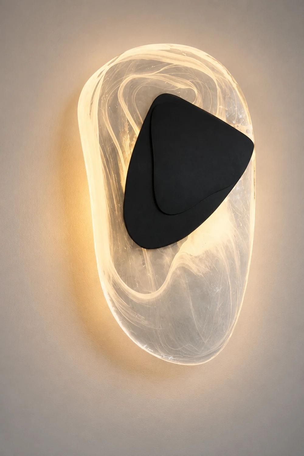 Chan Art Deco Irregular Metal/Acrylic Wall Lamp, Black/Gold - Lumpaz