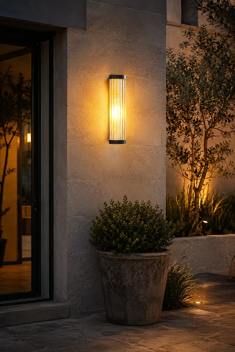 Orr Modern Semi-Cylindrical Metal/Glass Outdoor Wall Lamp, Black - Lumpaz