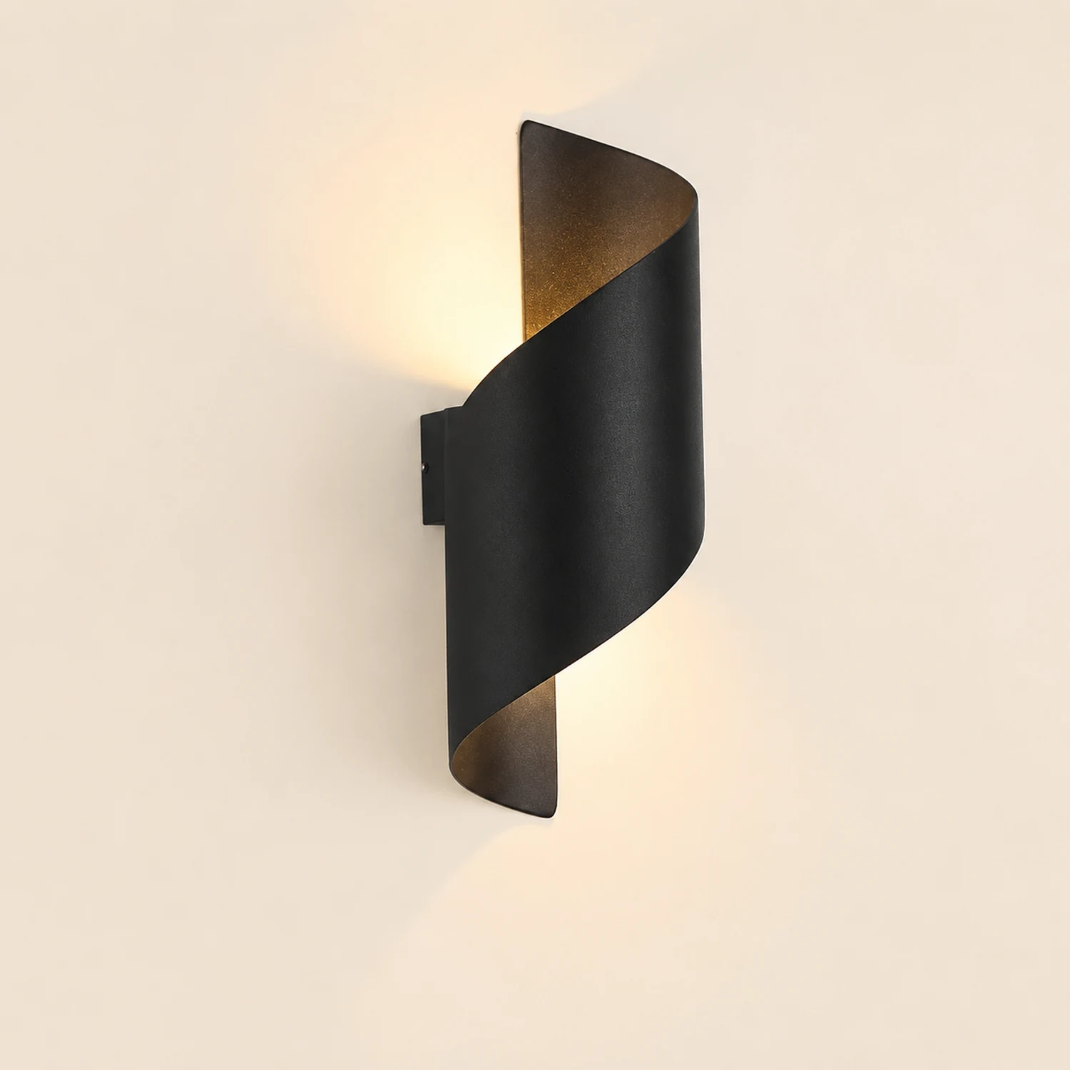 Orr Modern Conch Shape Metal Indoor Wall Lamp, Black/White/Gold - Lumpaz