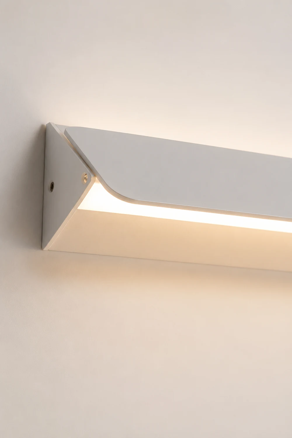 Orr LED Metal Indoor Wall Lamp Rotatable, White - Lumpaz