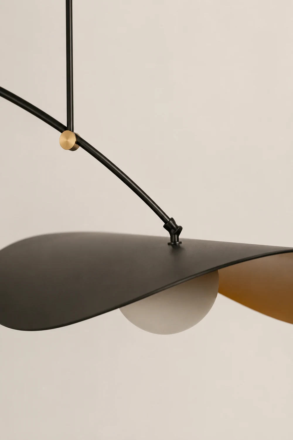 Carins Minimalist LED Leaf Shaped Metal Pendant Light Black/Gold - Lumpaz