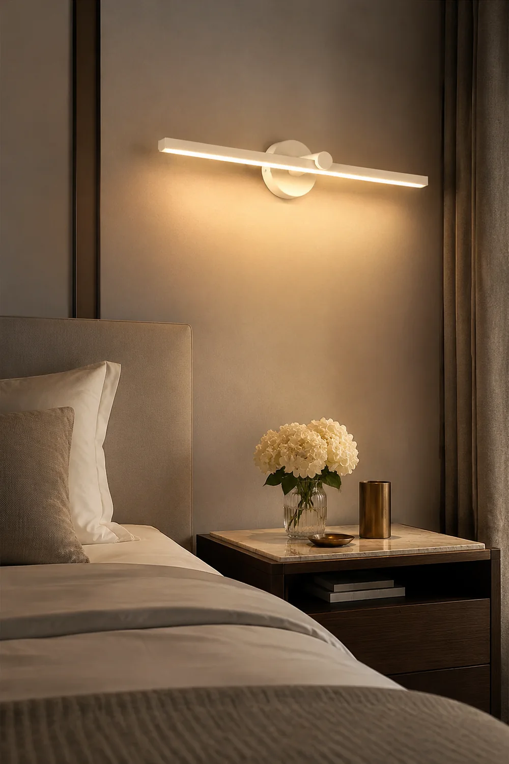 Leigh Minimalist Linear Acrylic Mirror Front Wall Lamp, White - Lumpaz