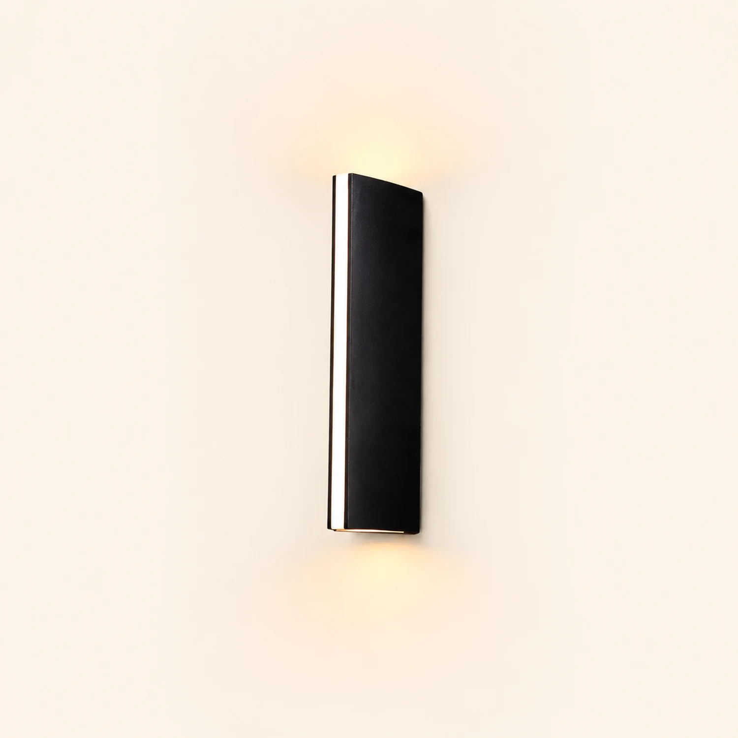 Orr Modern Triangular Prism Metal Outdoor Wall Lamp, Black/Silver - Lumpaz