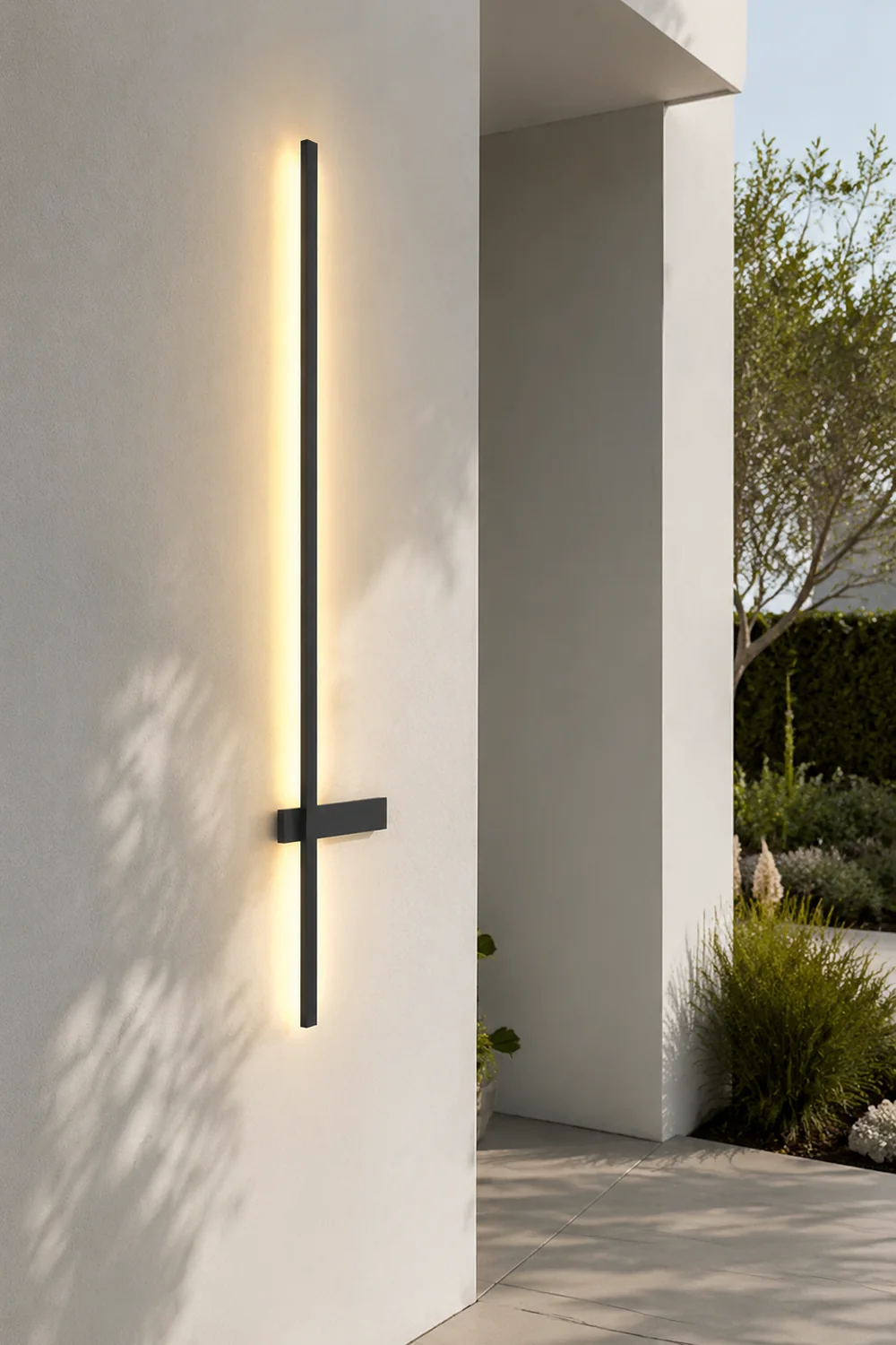 Edge Minimalist Duo-Linear Metal Outdoor Wall Lamp, Black - Lumpaz