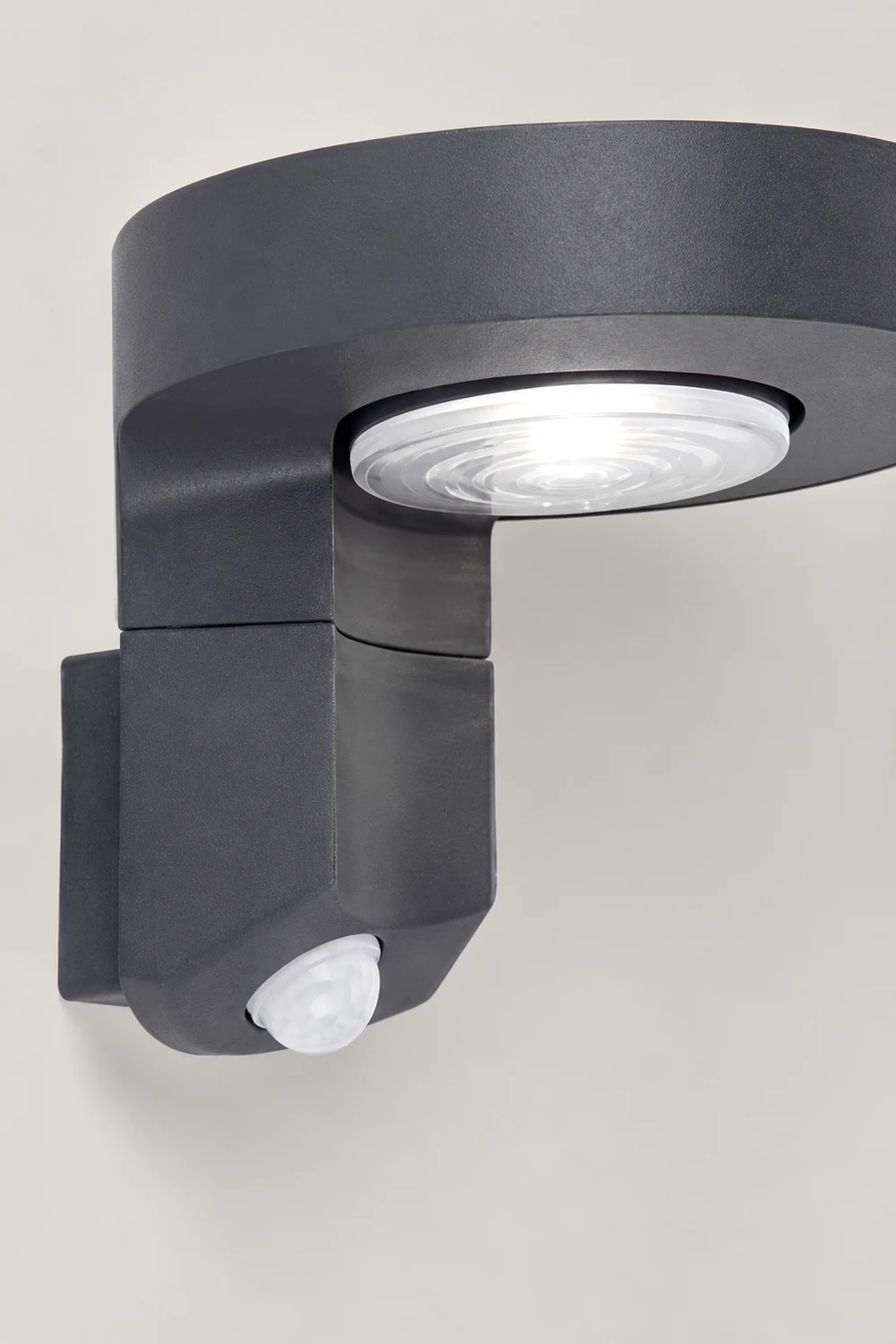 Orr Modern Round Metal/Acrylic Sensor Solar Waterproof Outdoor Wall Lamp, Black - Lumpaz