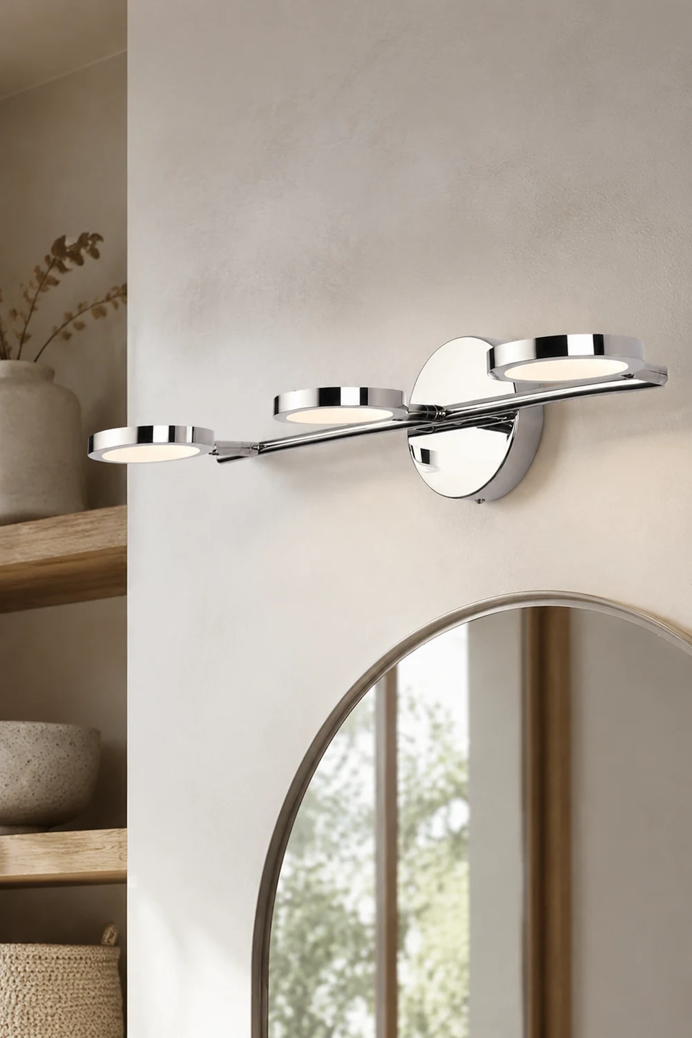Leigh Modern Arc Wall Lamp, Silver, Metal/Acrylic, Front Mirror Vanity - Lumpaz