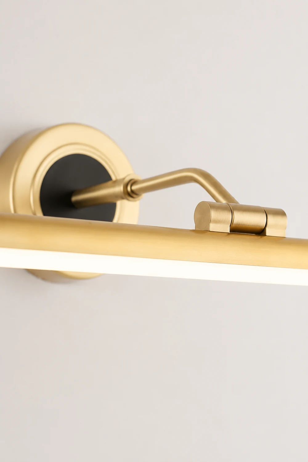 Leigh Vintage Linear Metal/Acrylic Wall Lamp, Brass, Bathroom - Lumpaz