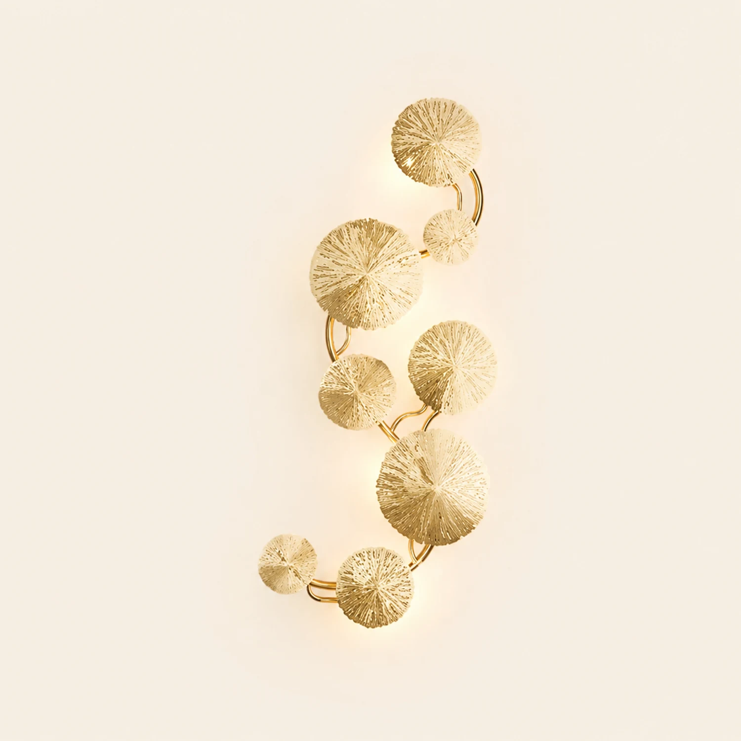 Knox Modern Metal Round Lotus Leaf Wall Lamp, Gold - Lumpaz