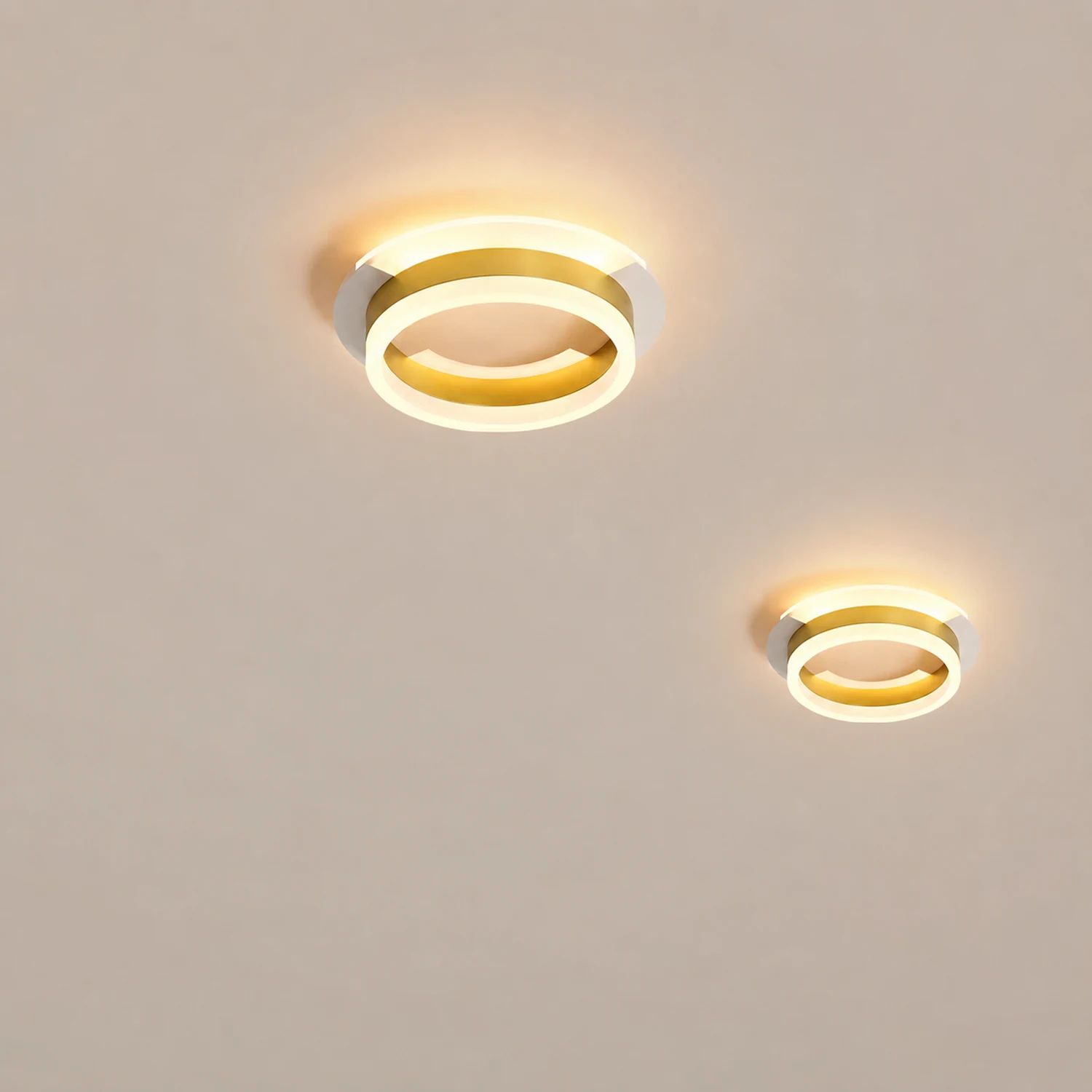 Amos Modern Simple Gold Flush Mount Ceiling Light, Square/Round - Lumpaz