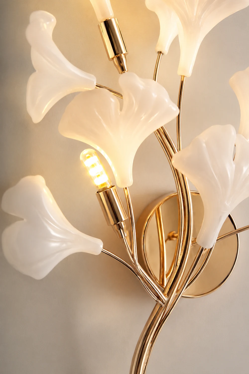 Ophelia Decorative Flower Ceramic/Metal Wall Lamp White/Gold Bedroom - Lumpaz