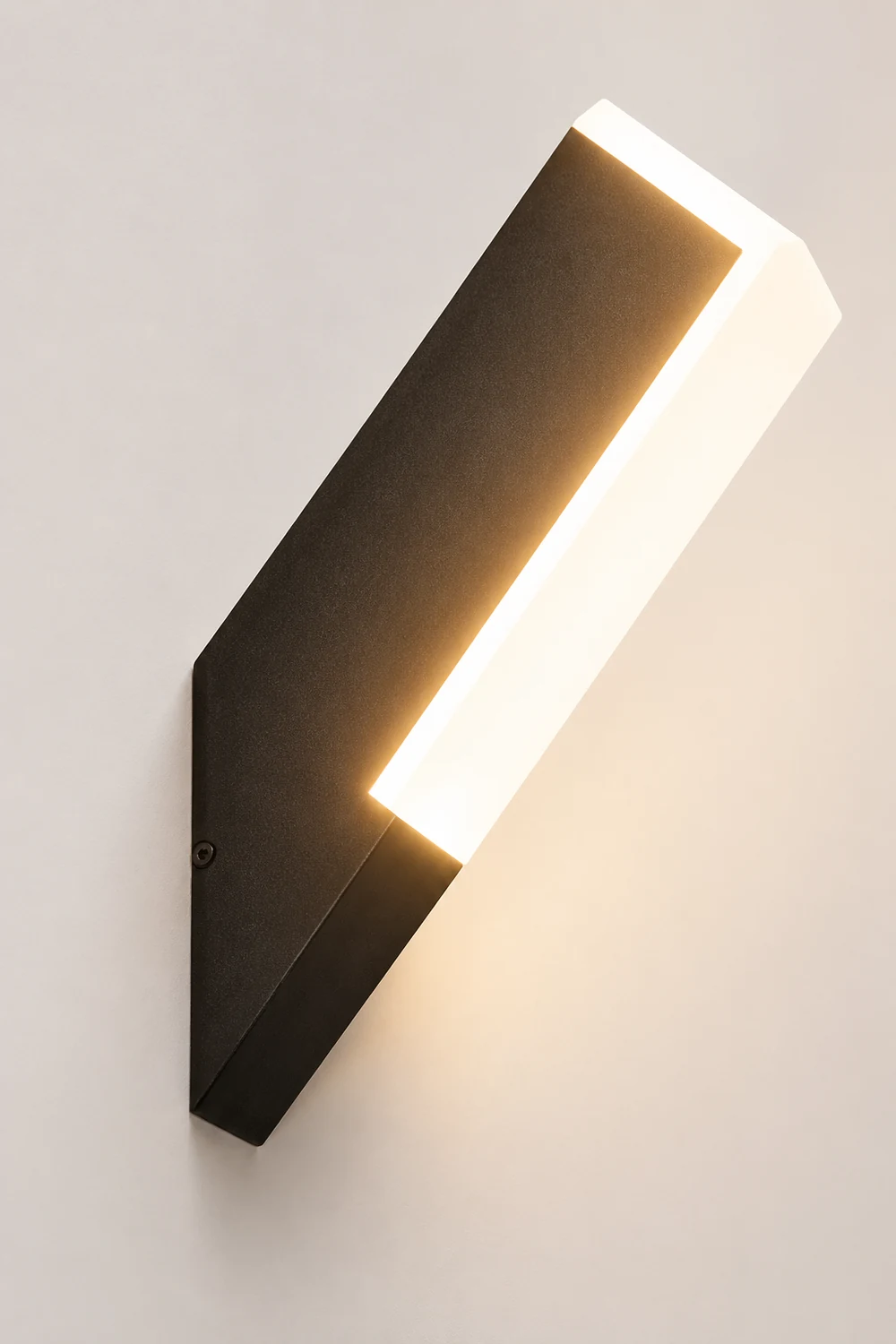 Orr Modern Geometric Acrylic Outdoor Wall Lamp, Black - Lumpaz