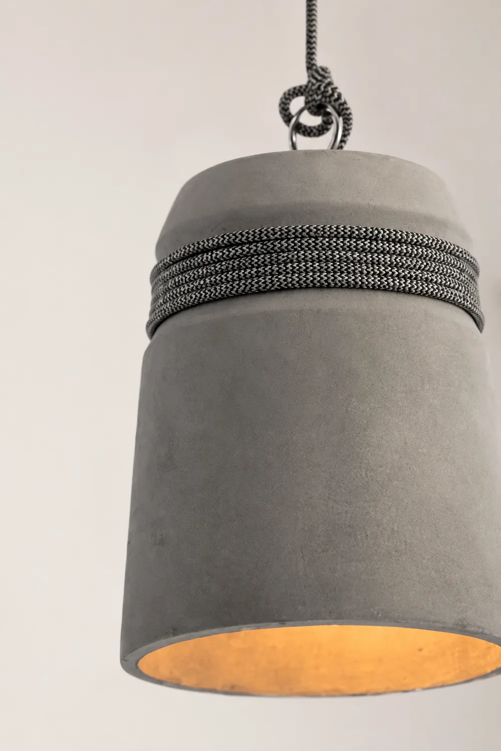 Zaid Industrial Pendant Light, Cement & Metal - Lumpaz