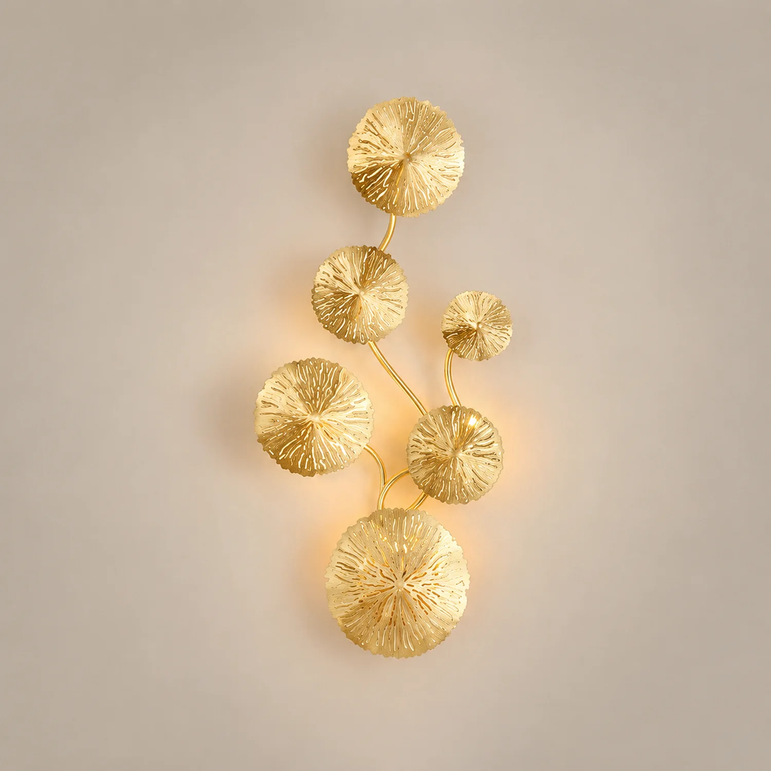 Knox Modern Metal Round Lotus Leaf Wall Lamp, Gold - Lumpaz