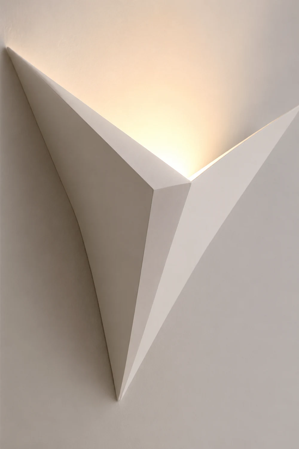 Orr Metal Modern LED Wall lamps for Bedroom, Triangle - Lumpaz