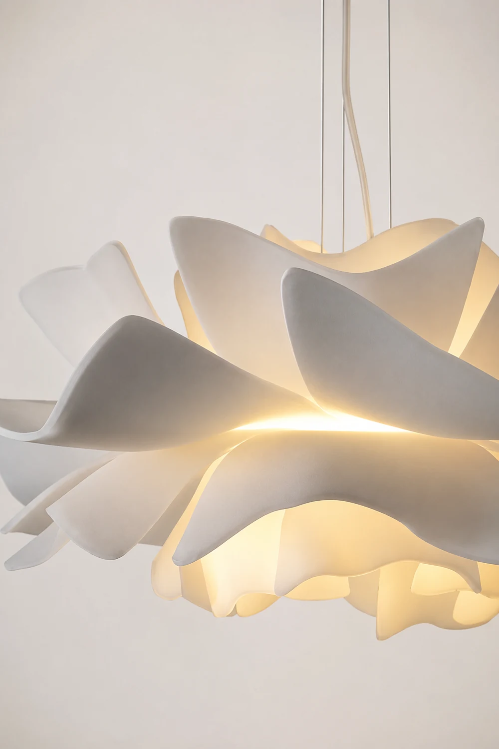 Bella Elegant Flower Pendant Light White Metal/Acrylic Living Room - Lumpaz
