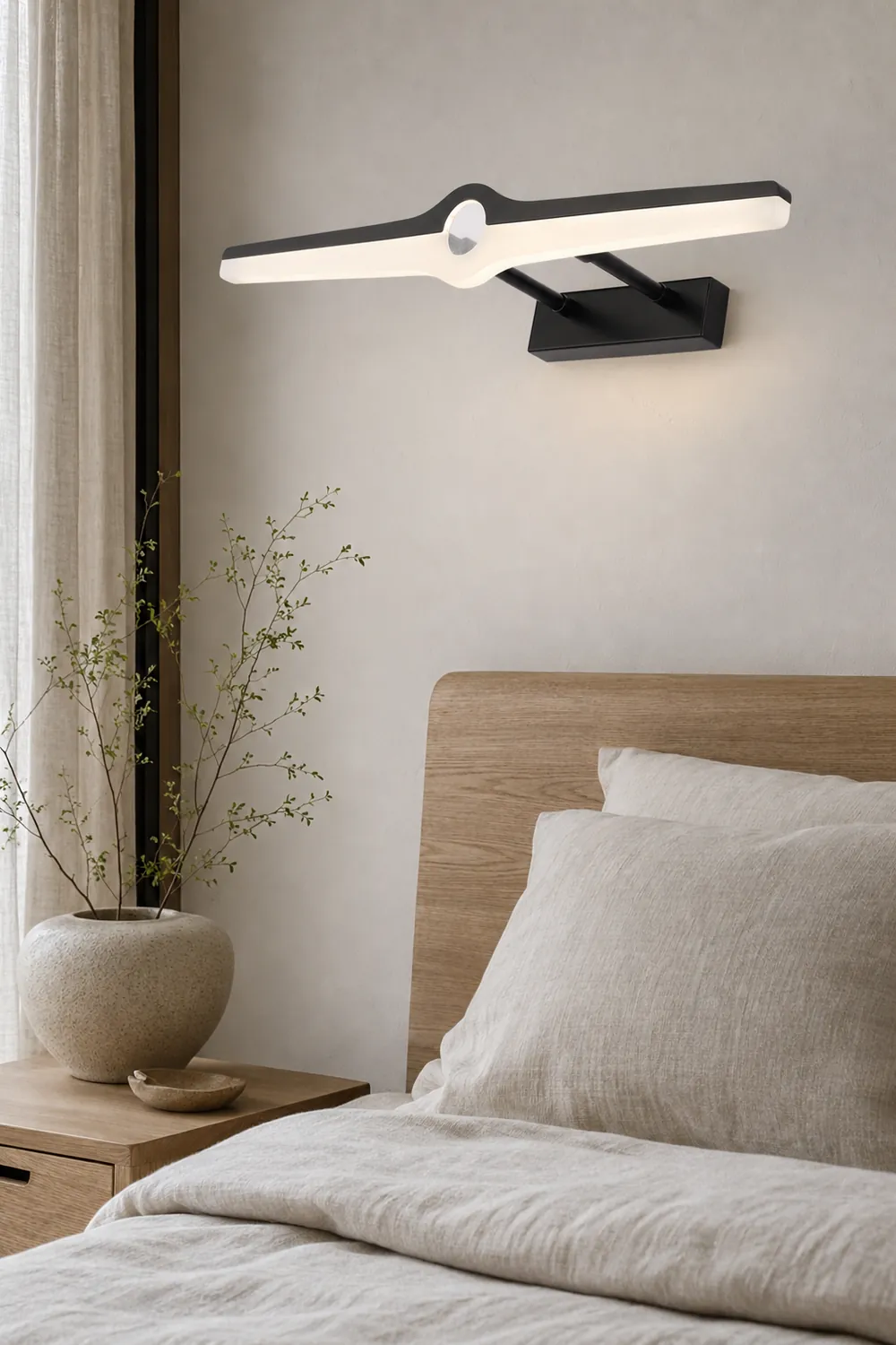 Leigh Decorative Modern Metal/Acrylic Wall Lamp, Black/White, Bathroom - Lumpaz