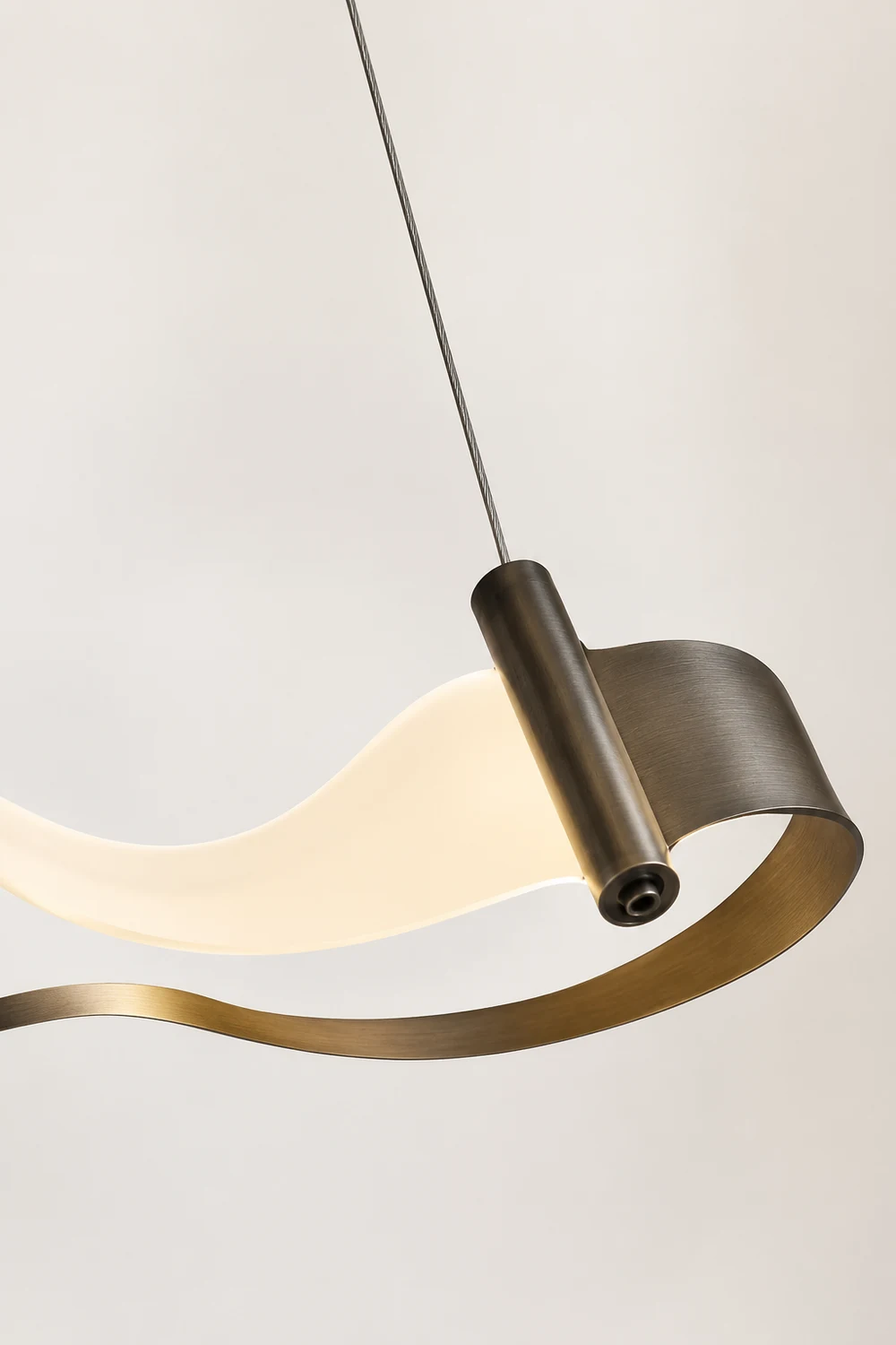 Metal Gold Pendant Light, Wavy Shape - Lumpaz