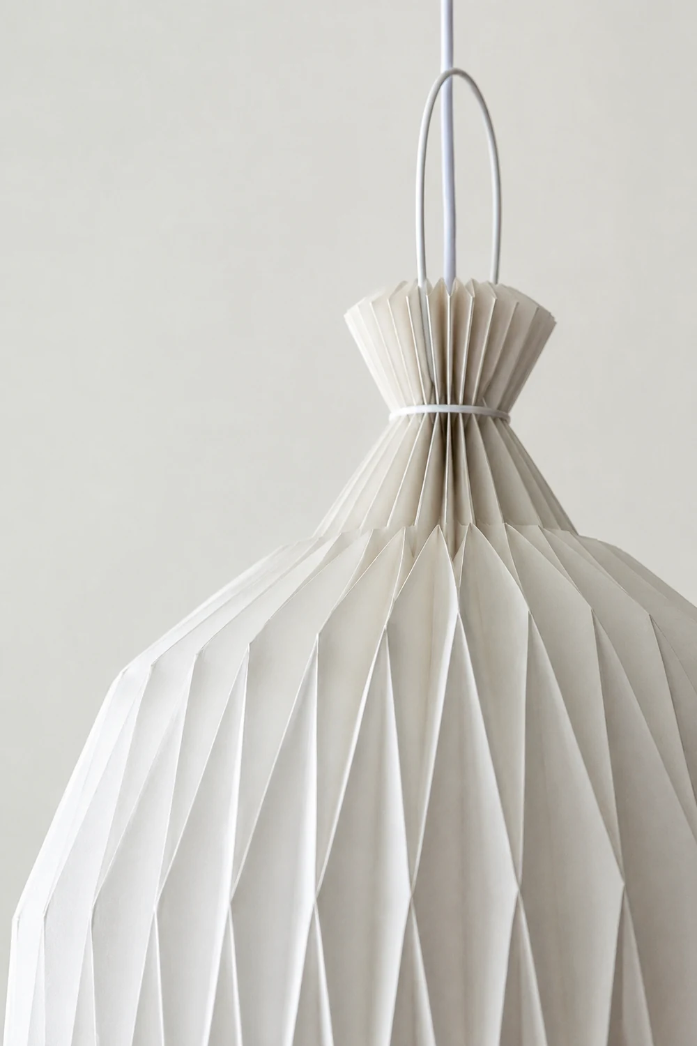 Renée Minimalist Paper Globe Pendant Light, White, 2 Size - Lumpaz