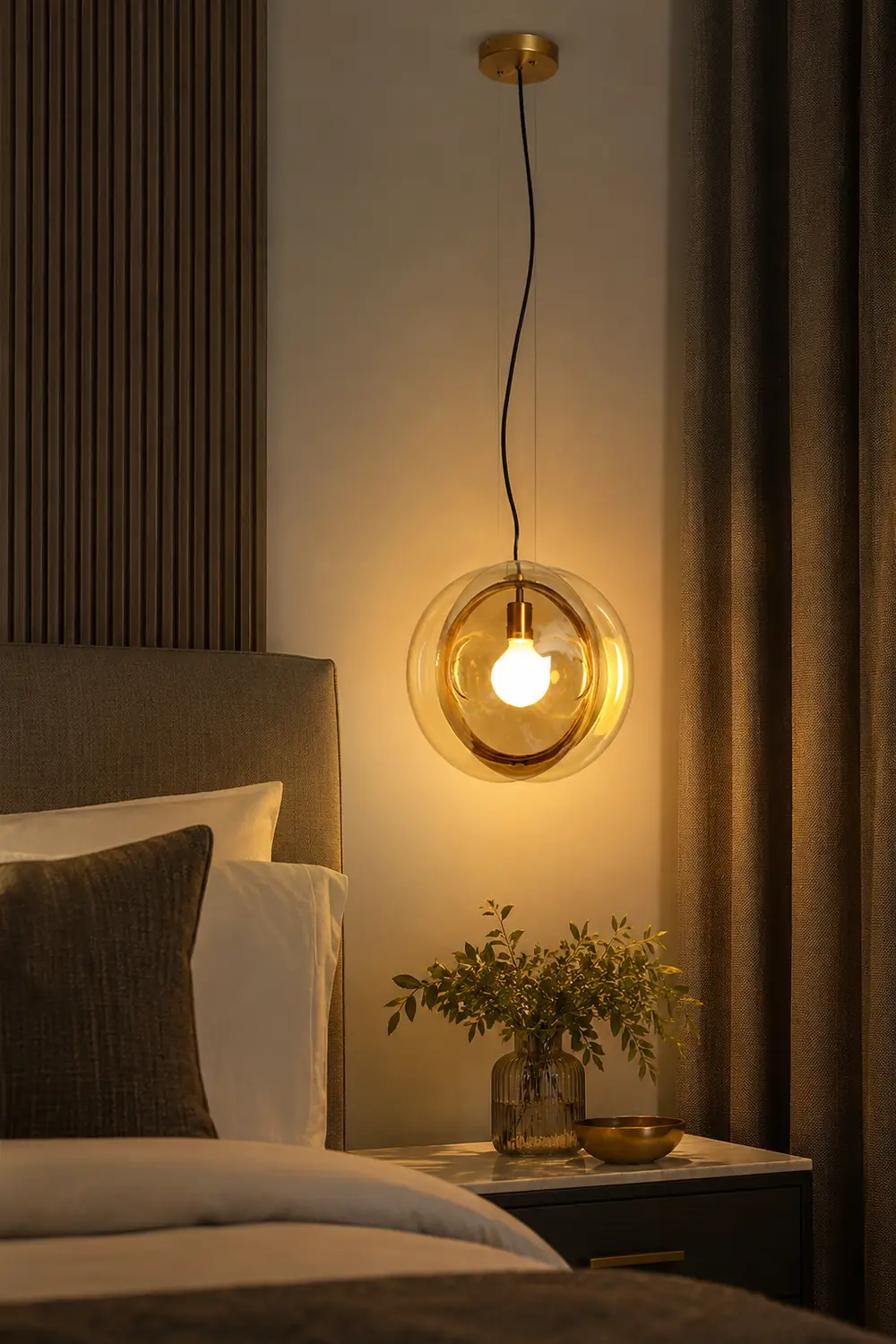 Hailie Art Round Glass Pendant Light, Metal&Glass, 6 Color - Lumpaz