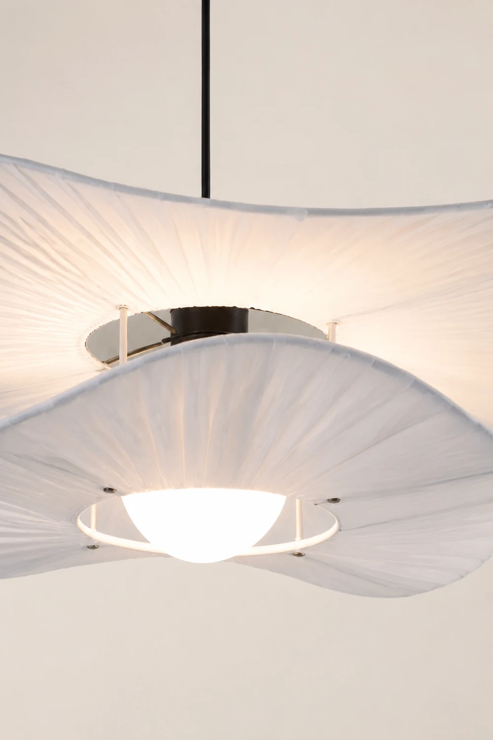 Renée Modern Nordic Cloth/Metal Shell Pendant Light, White - Lumpaz