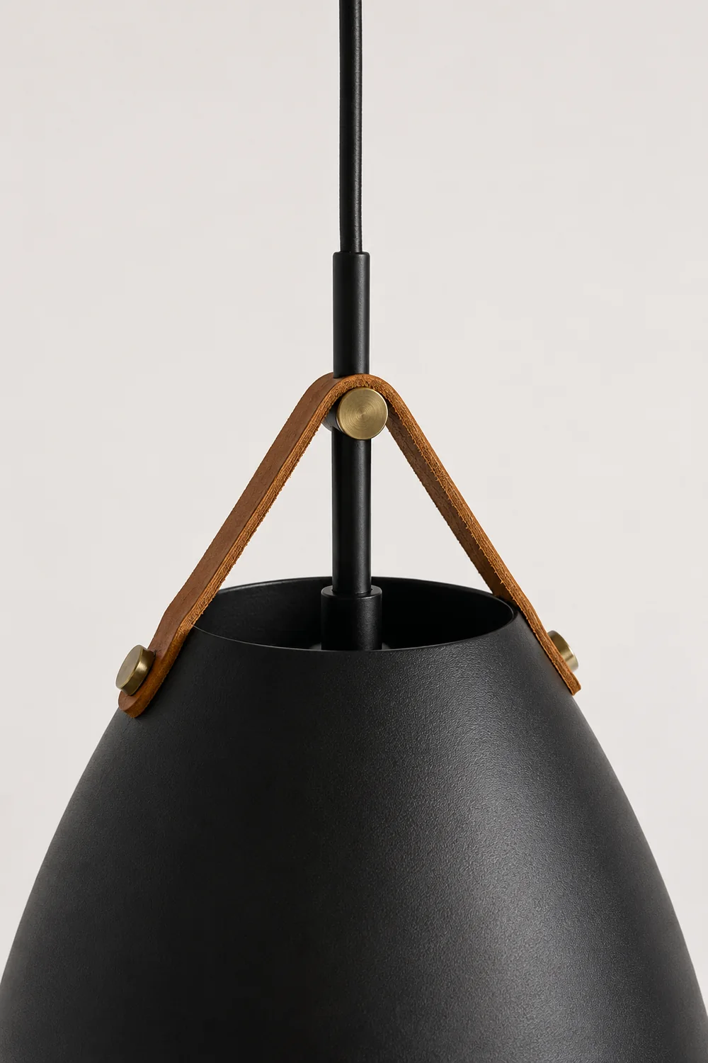 Morandi Modern Frisbee Shaped Metal Pendant Light, Black/White - Lumpaz