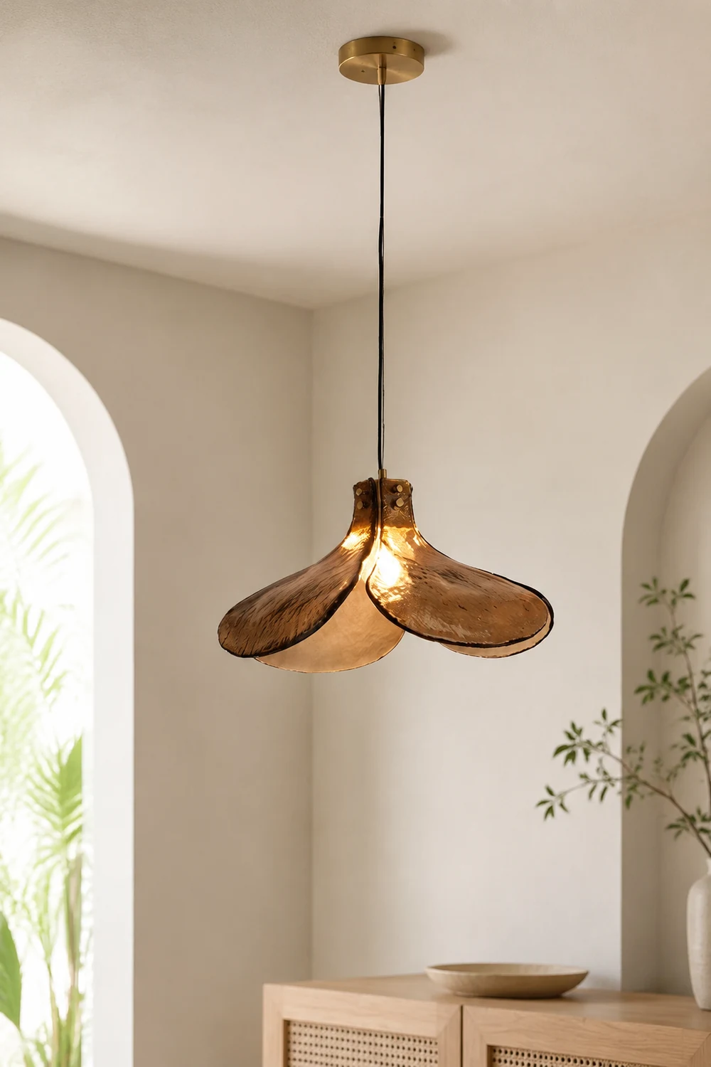 Carins Handmade Retro Glass Pendant Light, Four-Leaf Flower - Lumpaz