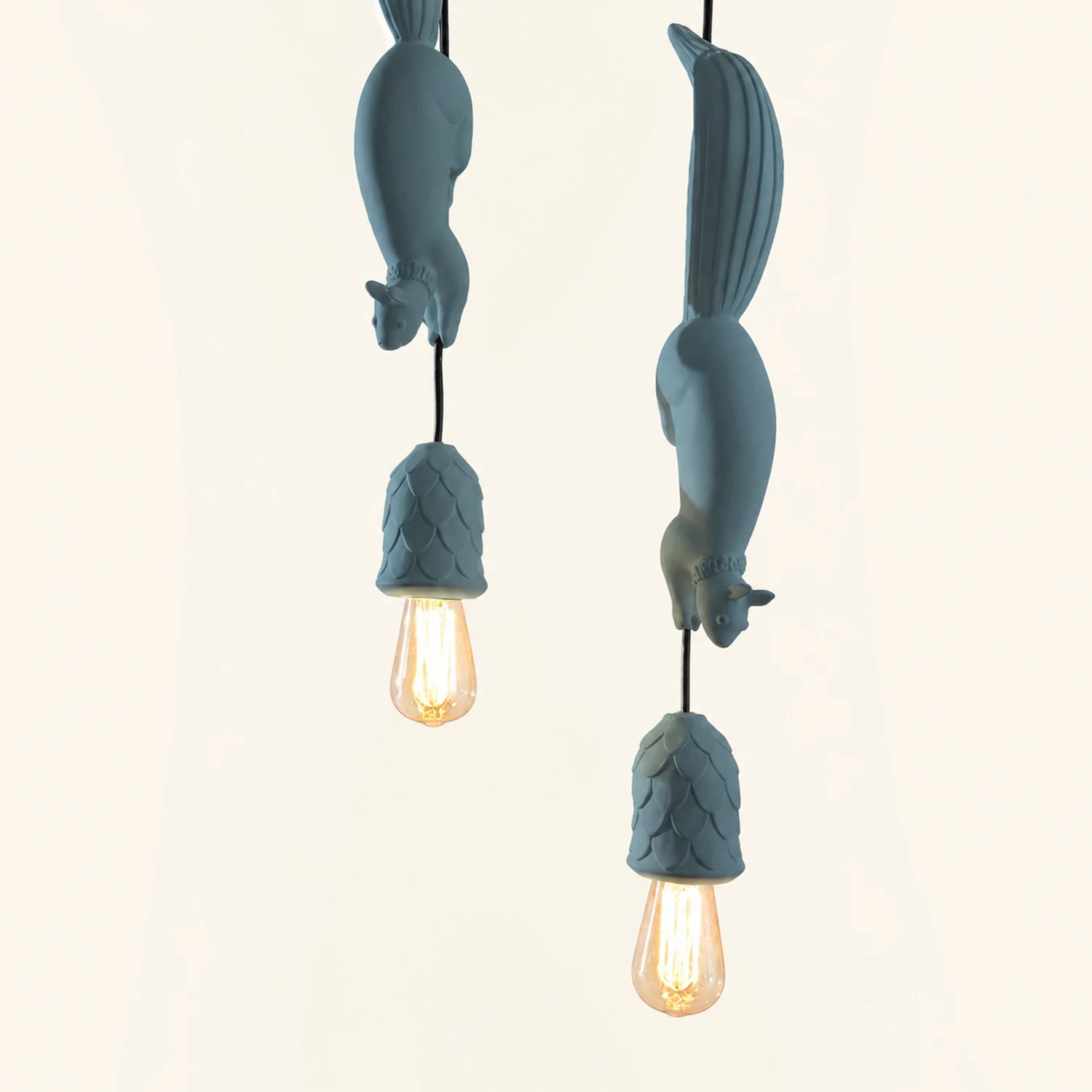 Valentina Pendant Light Squirrel/Pinecone Modern, Resin, Black/White/Blue/Pink, Restaurant - Lumpaz