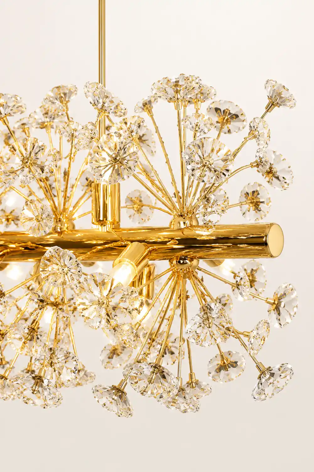Lili Luxury Lineal/Flower Chandelier, Gold, Metal/Crystal - Lumpaz