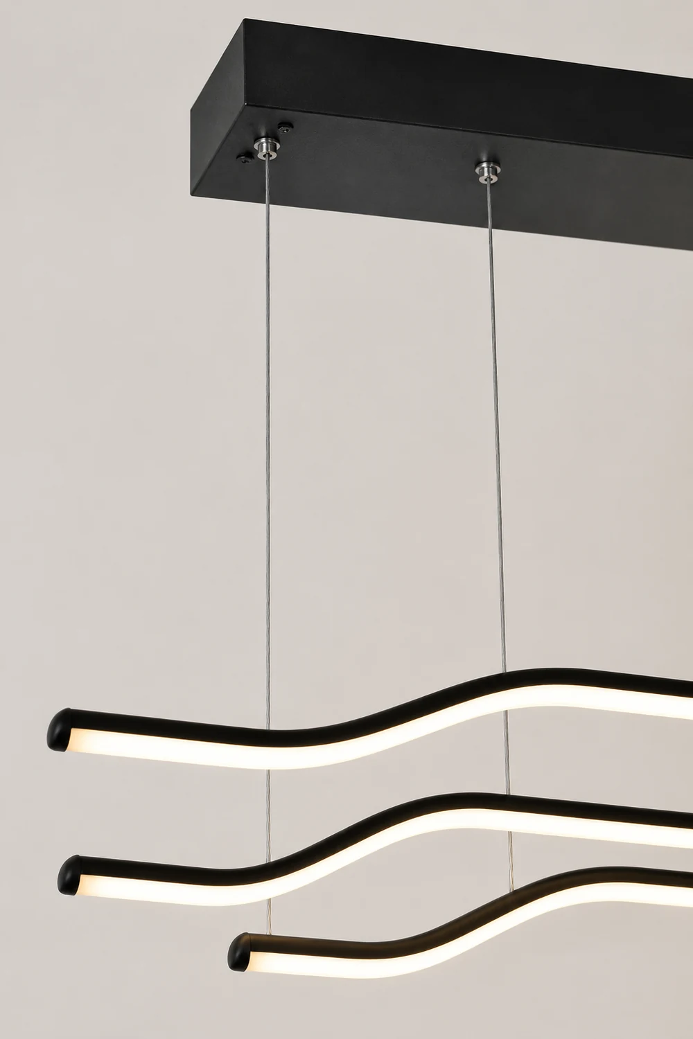 Minimalist Tri-Curved Metal Pendant Light, White/Black - Lumpaz