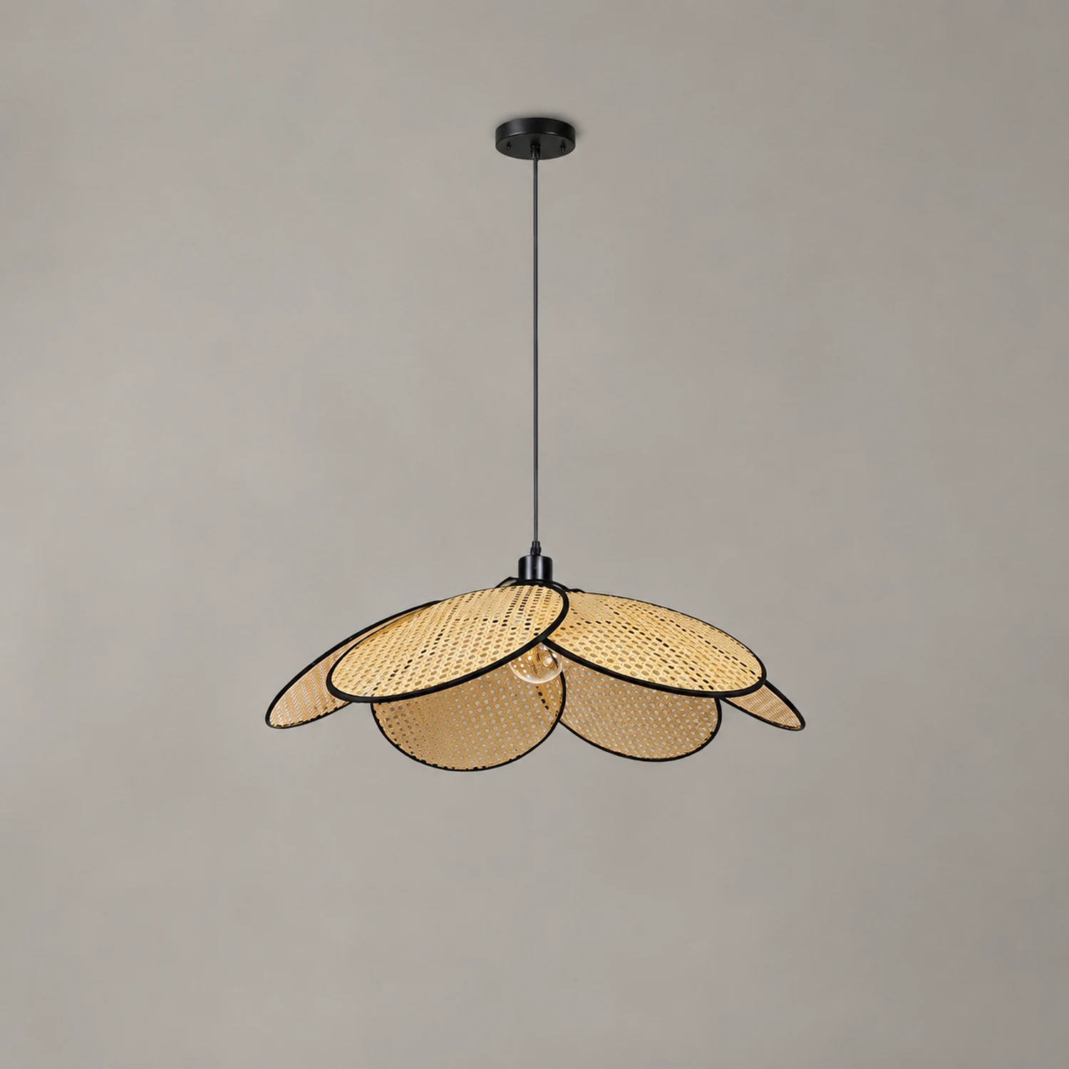 Ritta Willow Weave  Rattan Pendant Light, Black/White - Lumpaz