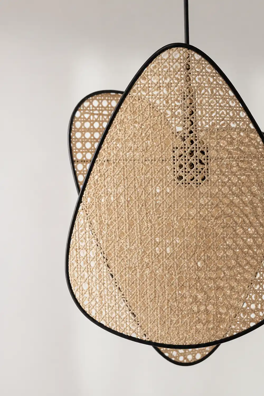 Ritta Wabi Sabi Rattan Pendant Light, Willow weave - Lumpaz