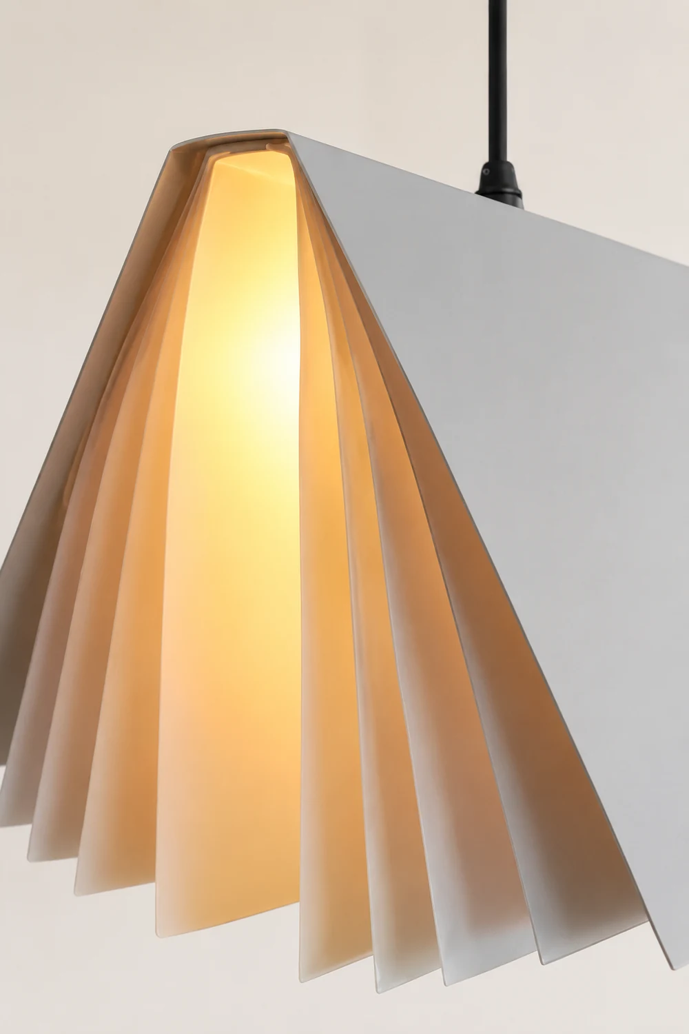 Minori Creative Colorful Book Pendant Light - Lumpaz