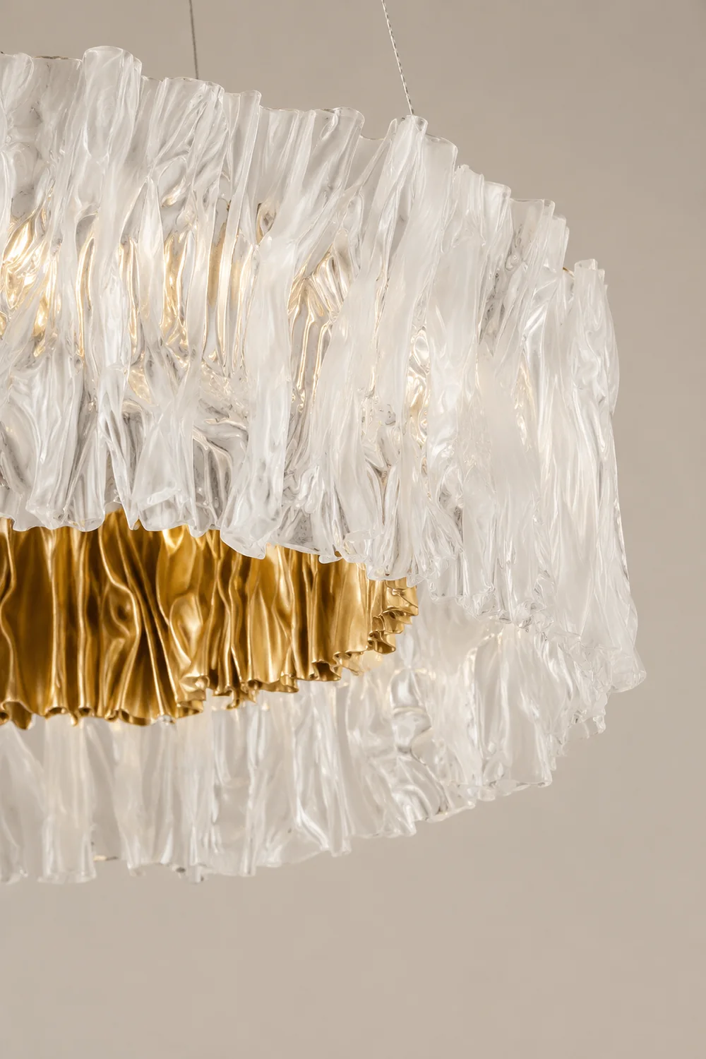 Kristy Modern Luxury Pleated Pendant Light, Circle, Acrylic/Stainless Steel - Lumpaz