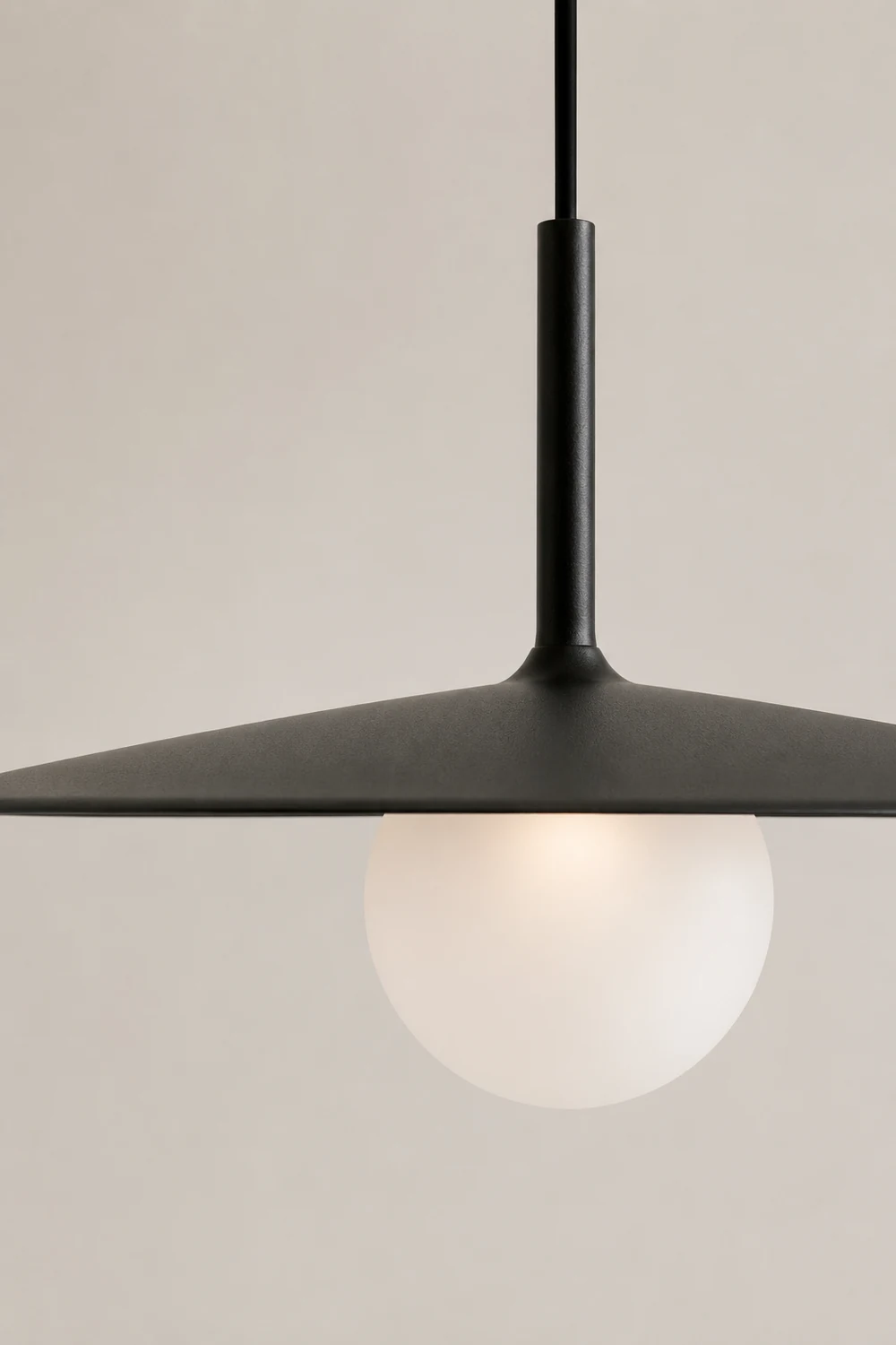 Carins Modern Dish-shaped Metal Pendant Light, Black/White/Gray - Lumpaz