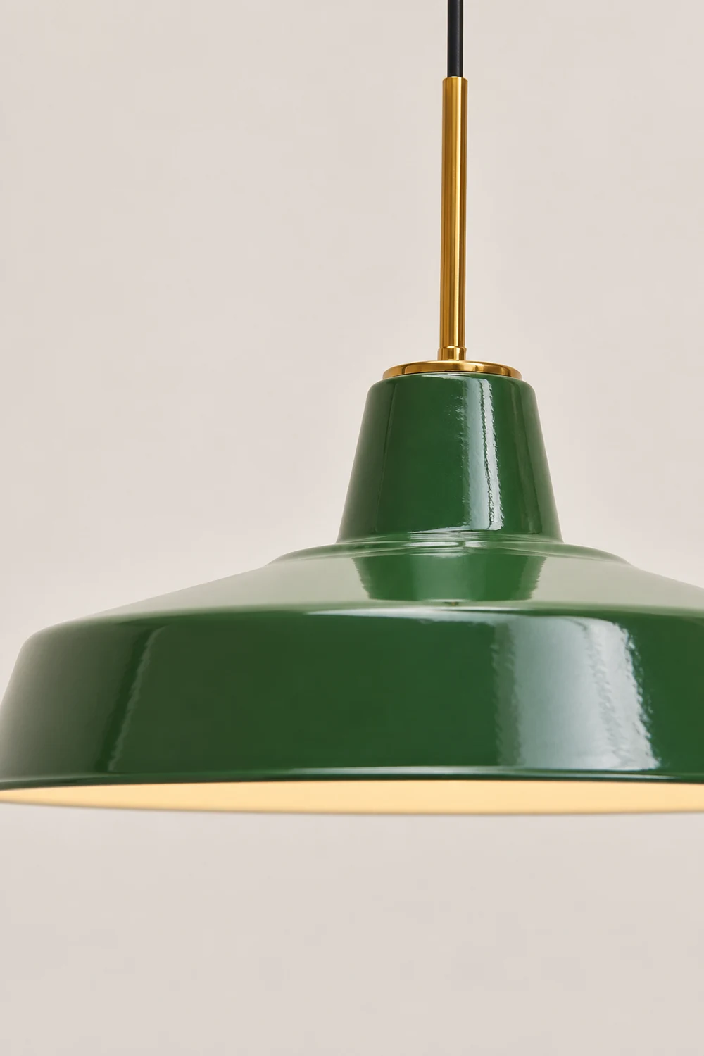 Cairns Vintage Metal Arched Pendant Light, Green - Lumpaz