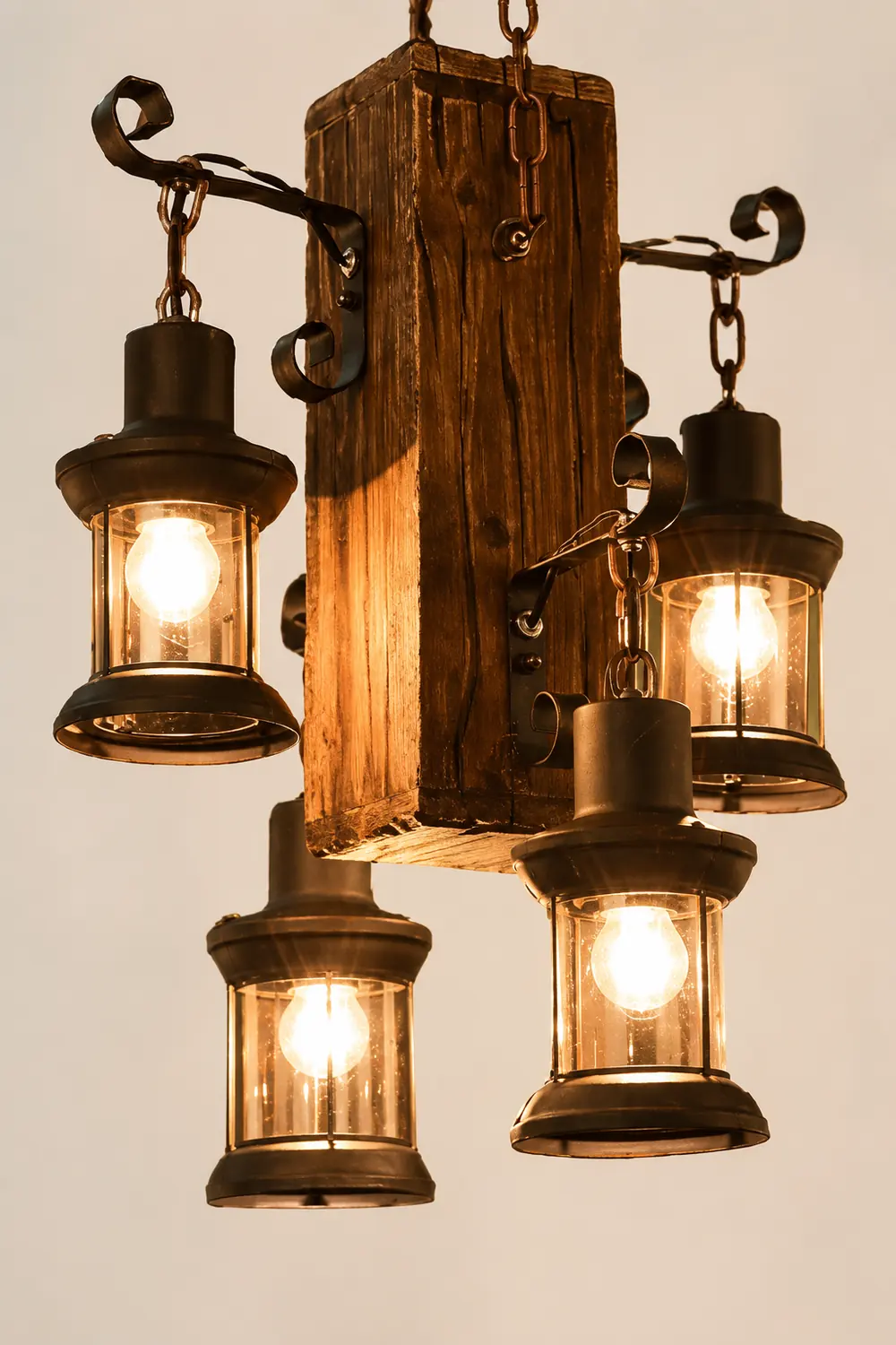 Austin Vintage Rectangular Metal/Wood Hanging Pendant Light，Wood - Lumpaz