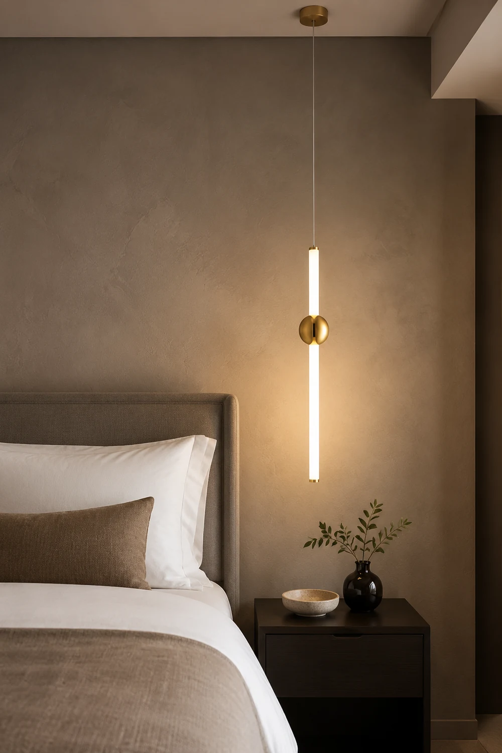 Edge Modern Linear Metal Pendant Light, White/Gold - Lumpaz