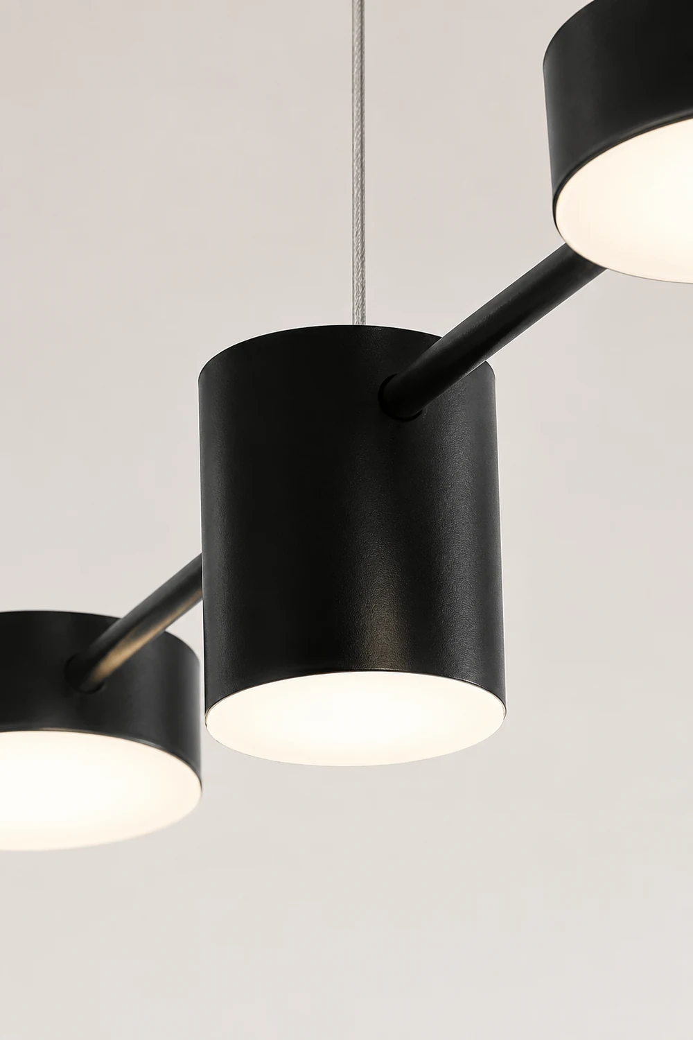 Weiss Minimalist Multi Metal Pendant Light, Black/Gold - Lumpaz