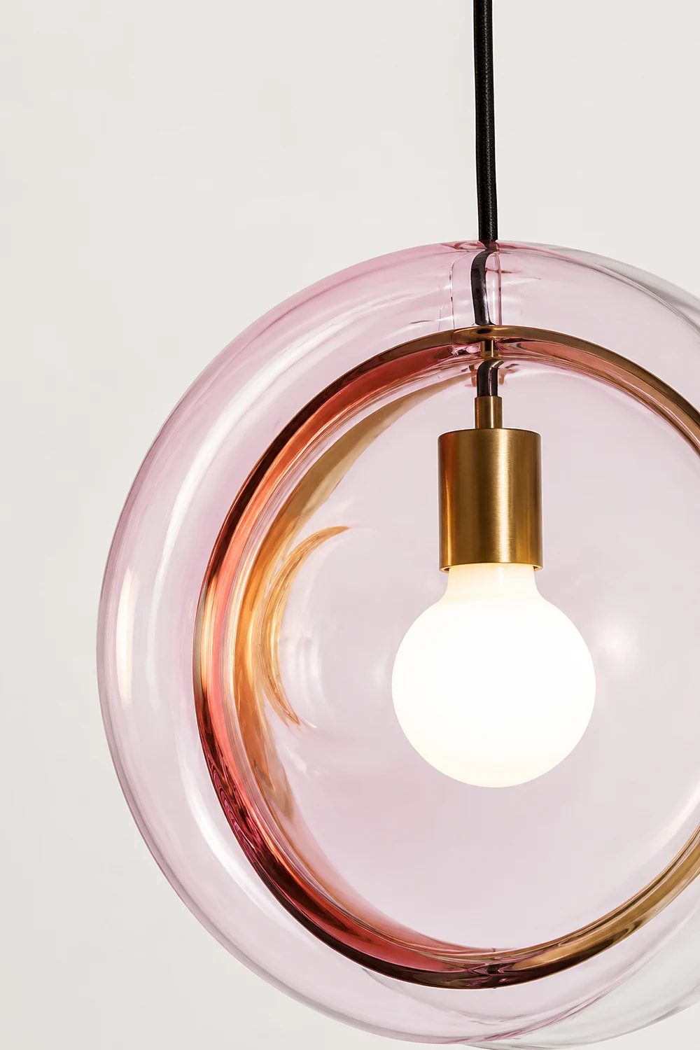 Hailie Art Round Glass Pendant Light, Metal&Glass, 6 Color - Lumpaz
