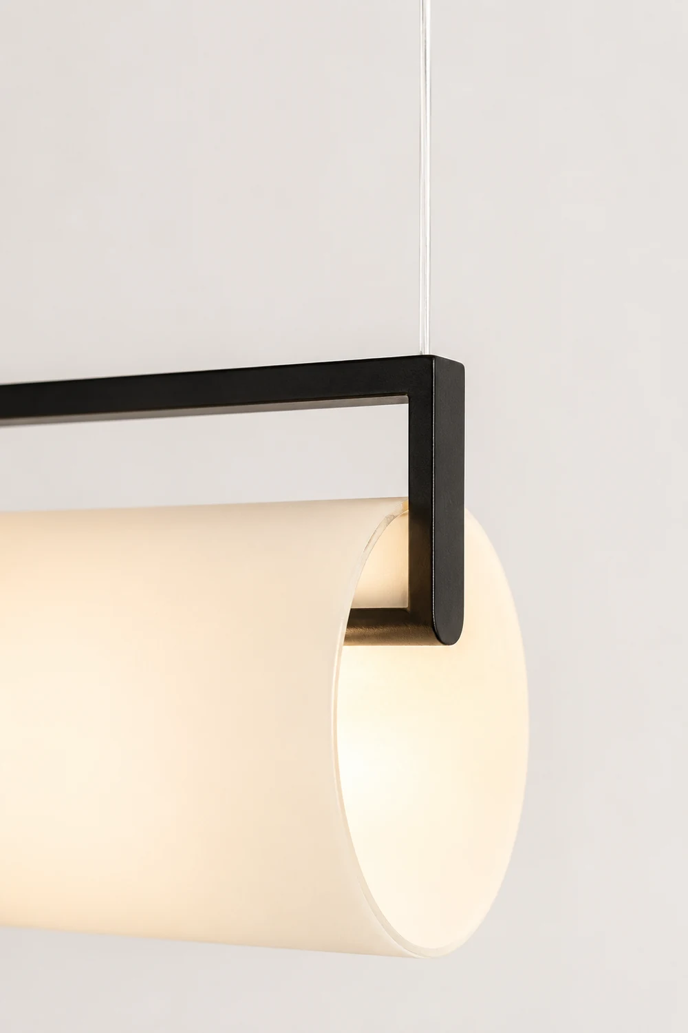 Edge Desinger Cylindrical Shape Linear Pendant Light, 36.6"/48" - Lumpaz
