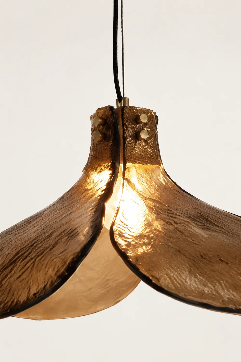 Carins Handmade Retro Glass Pendant Light, Four-Leaf Flower - Lumpaz
