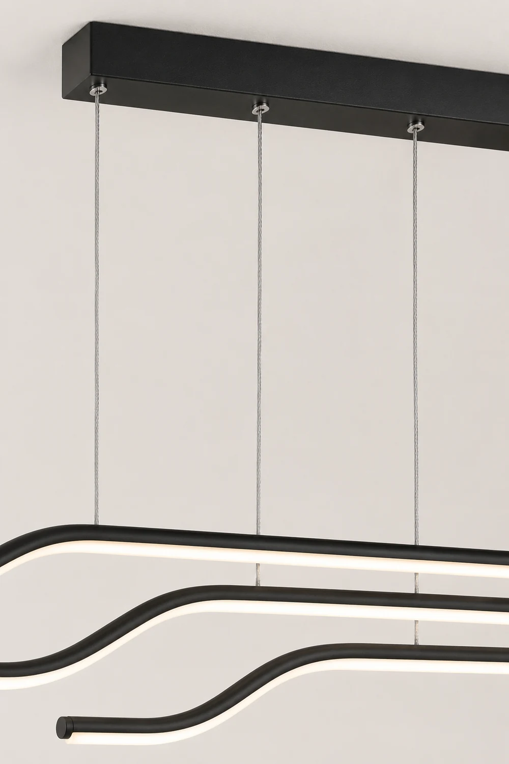 Minimalist Tri-Curved Metal Pendant Light, White/Black - Lumpaz