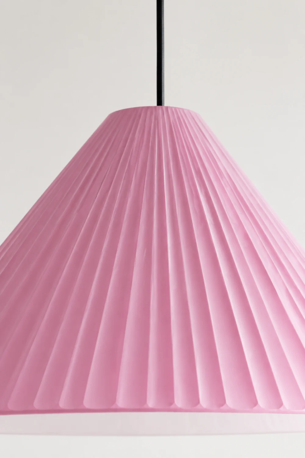 Cairns Modern Nordic Triangle Metal/Resin Pendant Light, White/Pink/Blue - Lumpaz