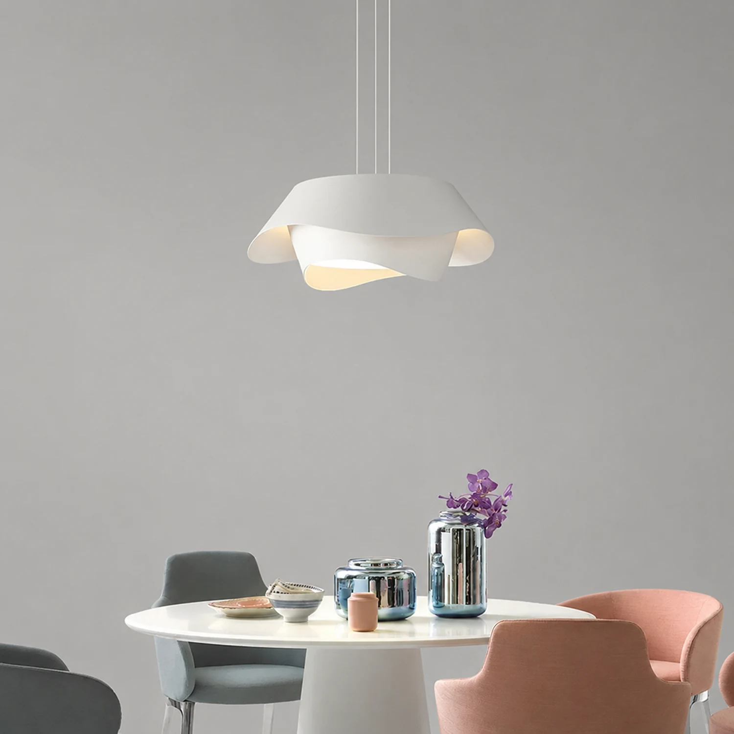 Bella Art Deco Flower Shape Metal Pendant Light, White - Lumpaz