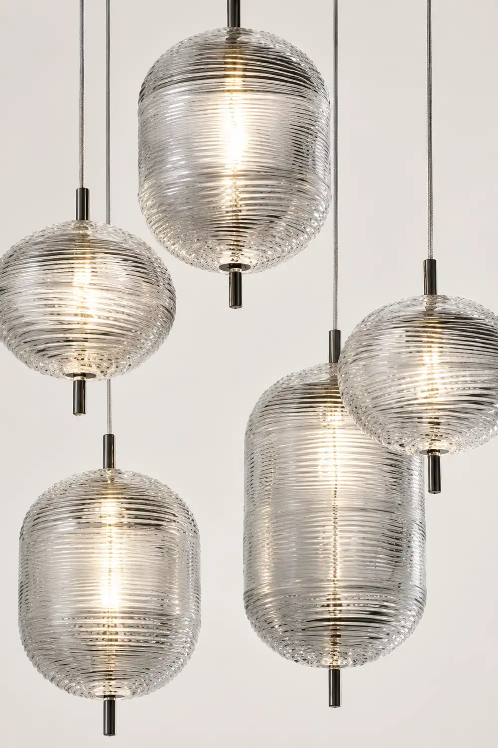 Hailie Designer Art Modern Pendant Light, Black/Gold - Lumpaz
