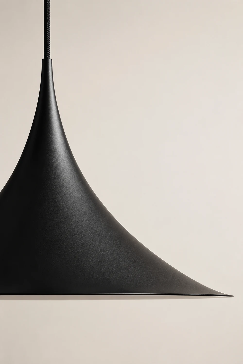 Cairns Mordern Pendant Light, Metal Black/White Dinning Room - Lumpaz